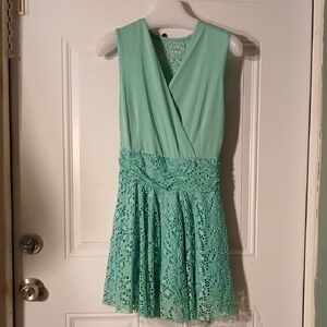 Dance custom kids Mint Green Sleeveless Lace Dress